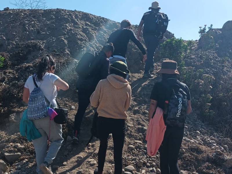 Jóvenes en proceso de reinserción visitan desembocadura de Humedal Urbano Río Elqui