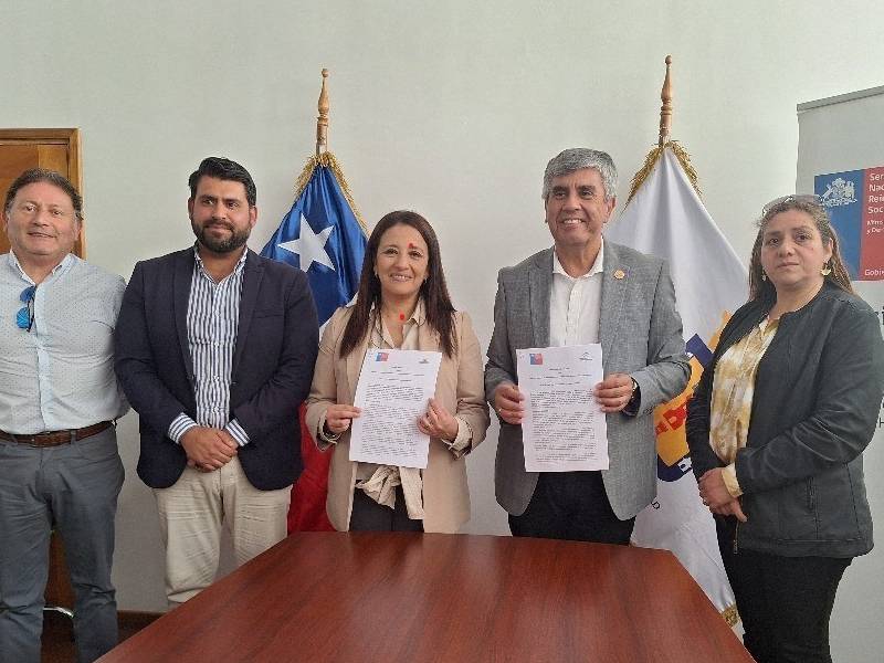 Servicio firma convenio con la Asociación de Municipalidades regional