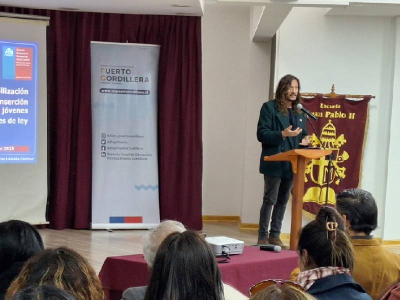Coquimbo: Jornada sobre reinserción educacional juvenil convoca a más de cien participantes