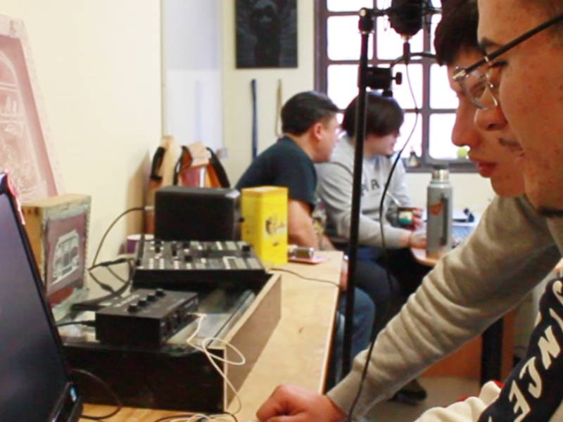 Magallanes: Jóvenes participaron en clínica musical de la mano de QueHicisteBella