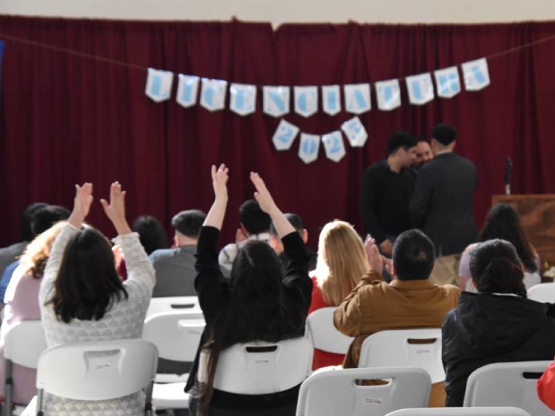 Los Lagos: Se graduó primer estudiante de educación básica
