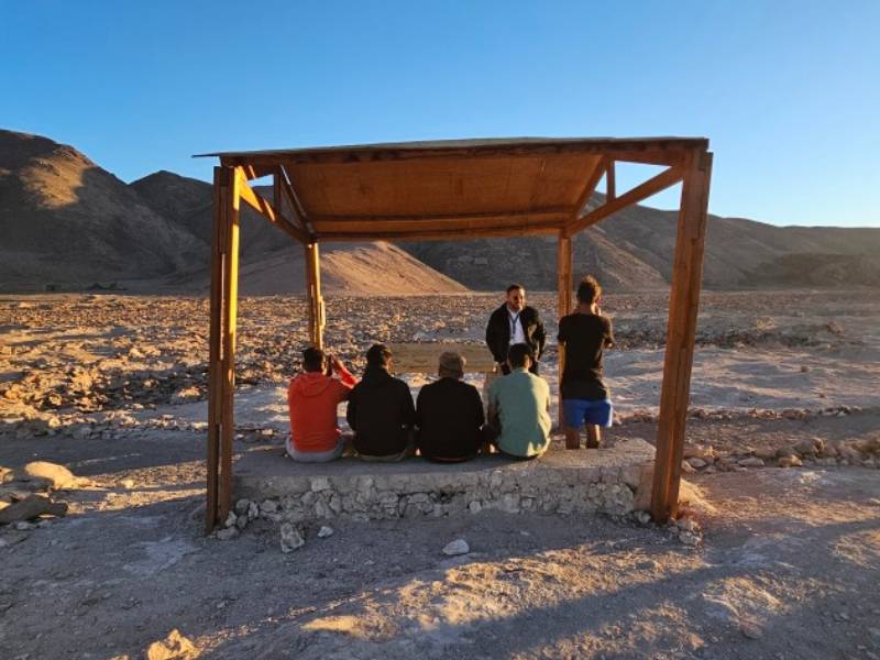 Tarapacá: Jóvenes en reinserción disfrutaron de viaje astro patrimonial a Geoglifos de Pintados