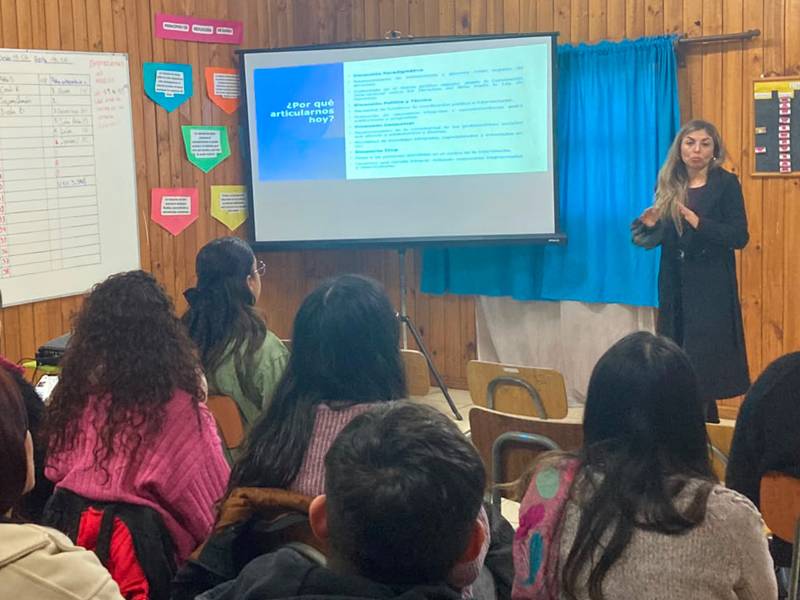 RM: Servicio de Reinserción Social Juvenil y SENDA RM realizan jornadas territoriales para fortalecer la adherencia al tratamiento de los jóvenes