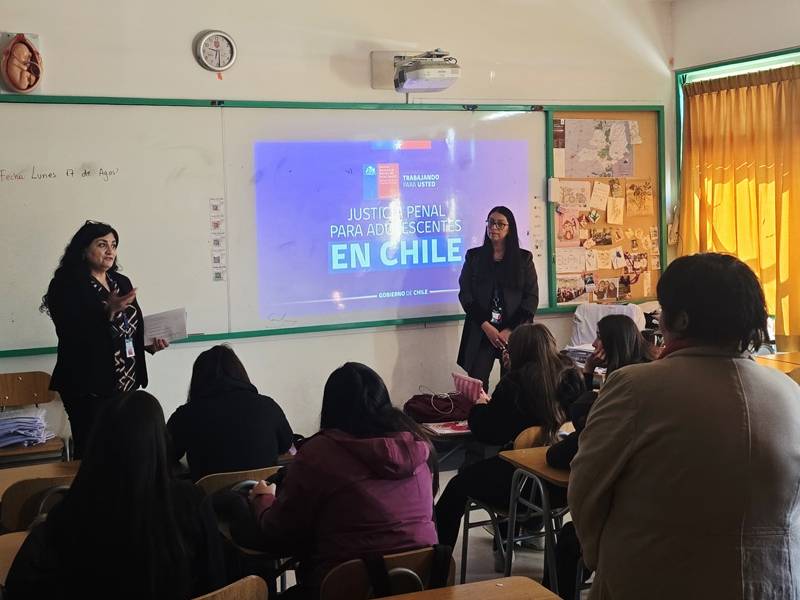 La Araucanía: Servicio orienta a estudiantes sobre la Ley de Responsabilidad Penal Adolescente