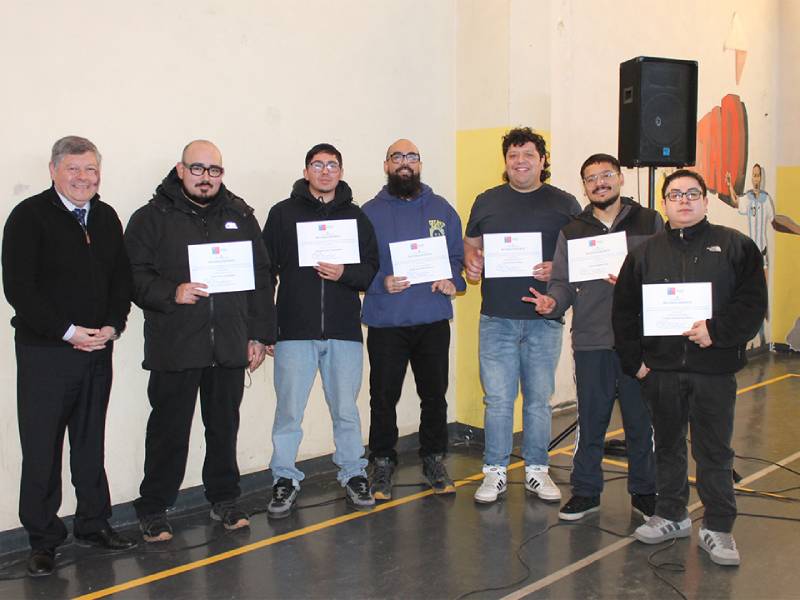 Magallanes: Jóvenes en reinserción participan en clínica musical realizada por grupo de reggaetón magallánico