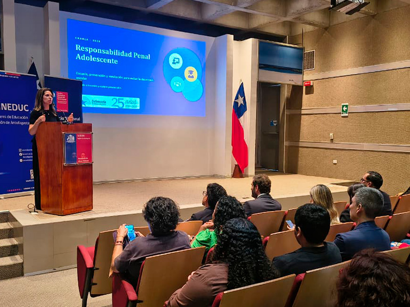 Antofagasta: Servicio realiza jornada sobre herramientas para abordar conflictos escolares